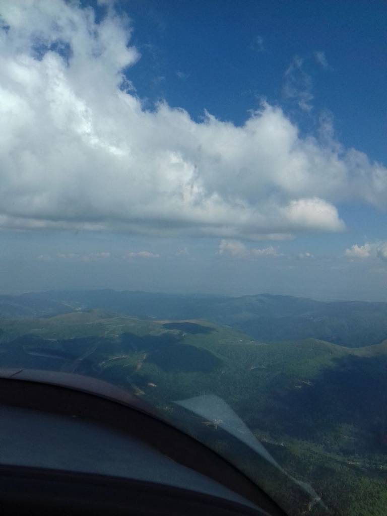Vol la tête dans les nuages